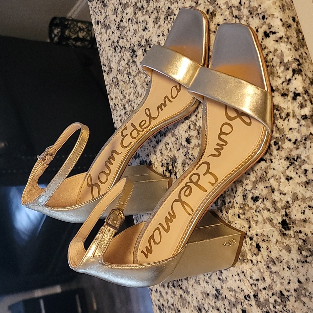 Daniella Two-Piece Block Heel Sandals